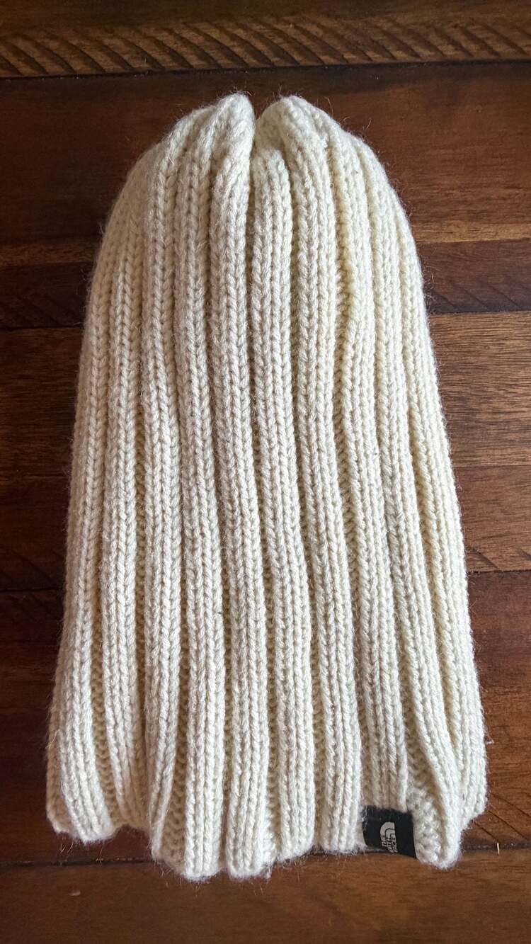 The North Face Ribbed Knit Winter Beanie in Cream